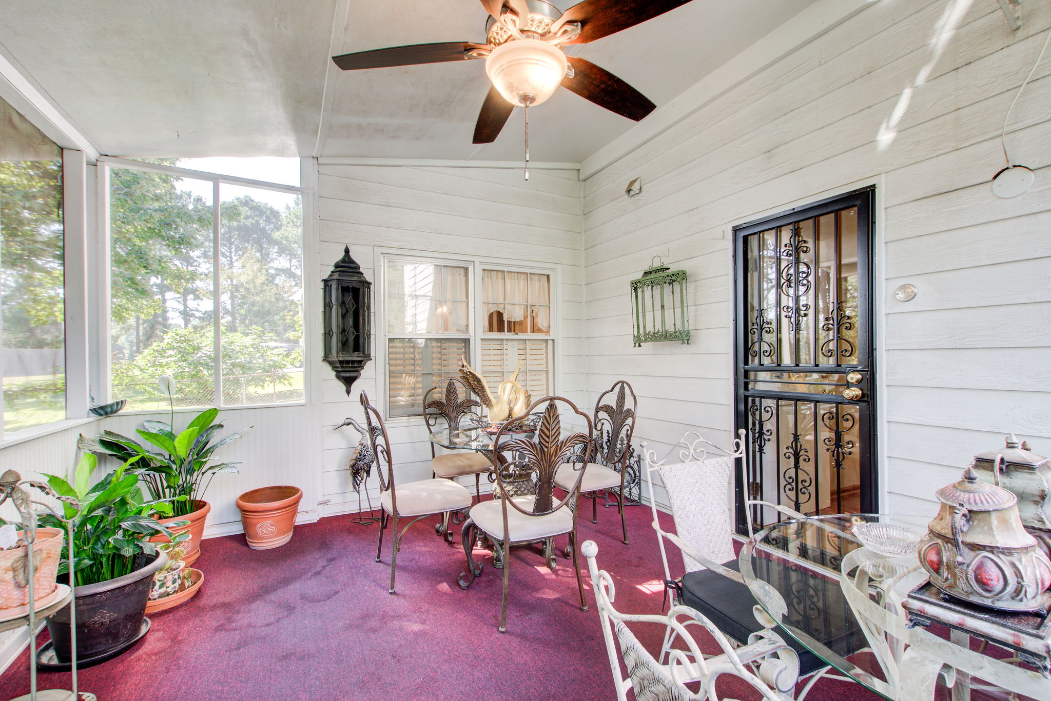 17 Sunporch B