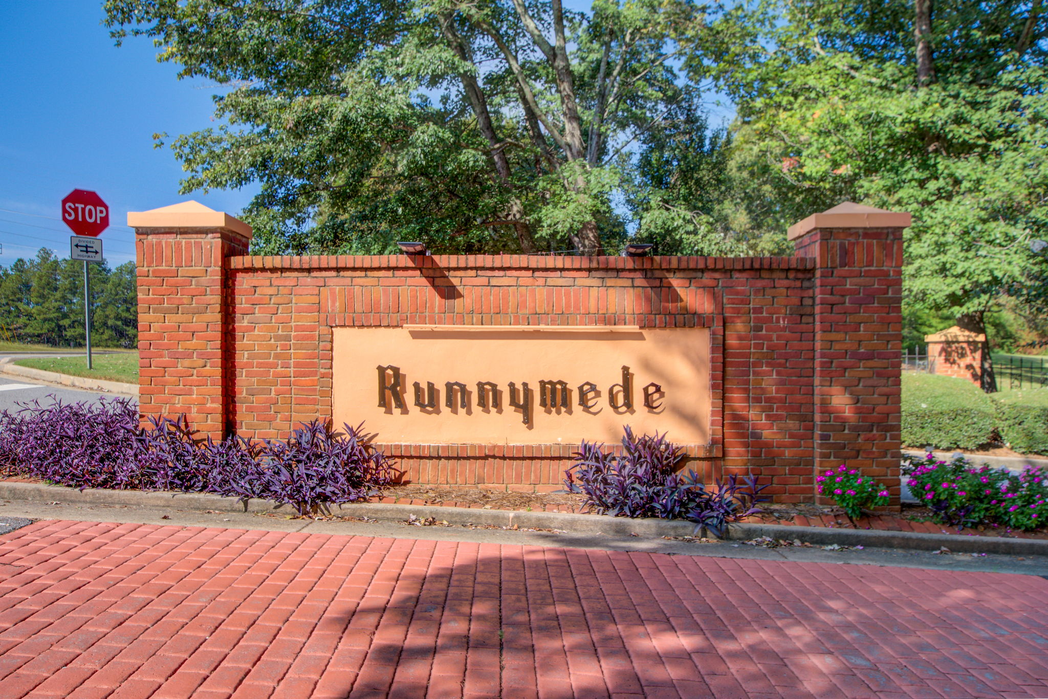 39 Ext Community Sign