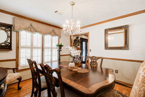 7 Dining A w Foyer