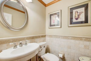 13 Powder Room