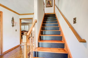 20 Staircase Detail
