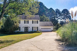 37 Aerial Ext Front B w Driveway