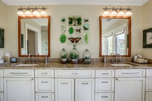  7689 Deerhill Dr, Clarkston, MI 48346, US Photo 21