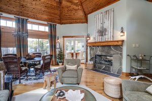  7689 Deerhill Dr, Clarkston, MI 48346, US Photo 37
