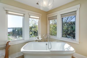  7689 Deerhill Dr, Clarkston, MI 48346, US Photo 23