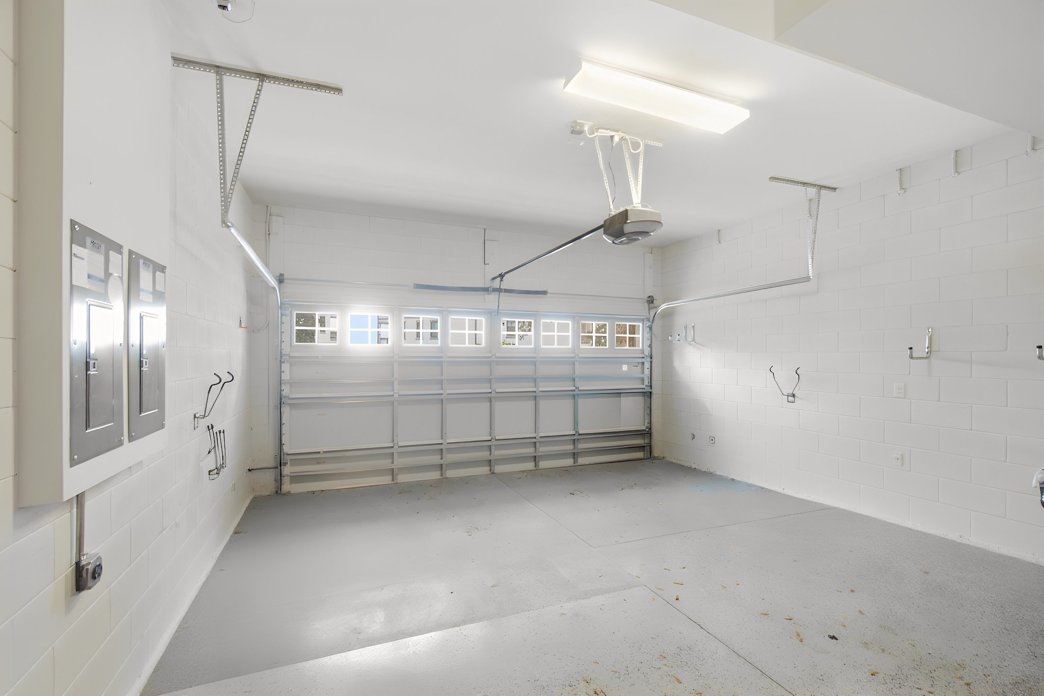 LMP01274 furniture removed.jpeg