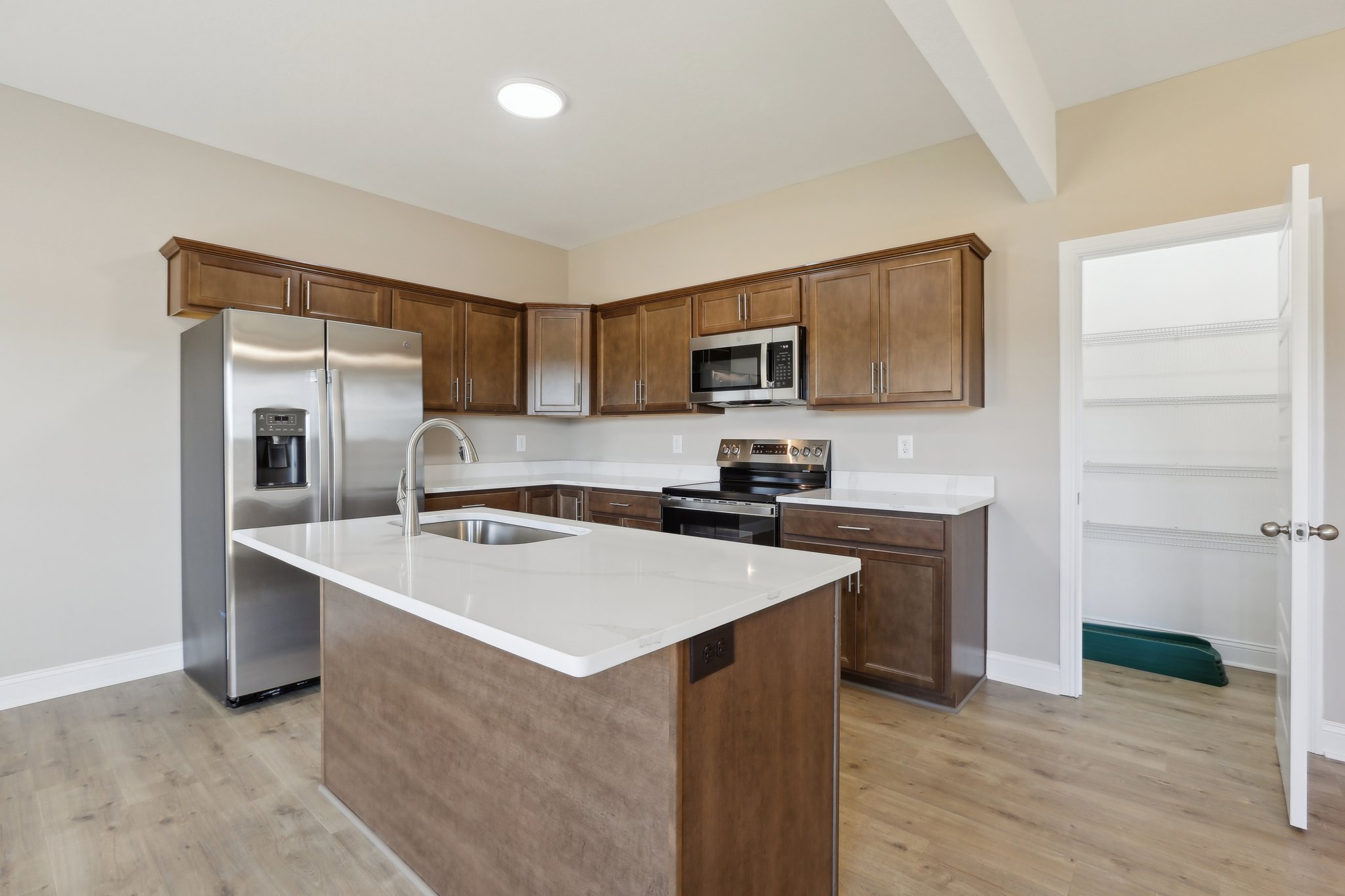 Carrillo Dr-2205-020.jpg