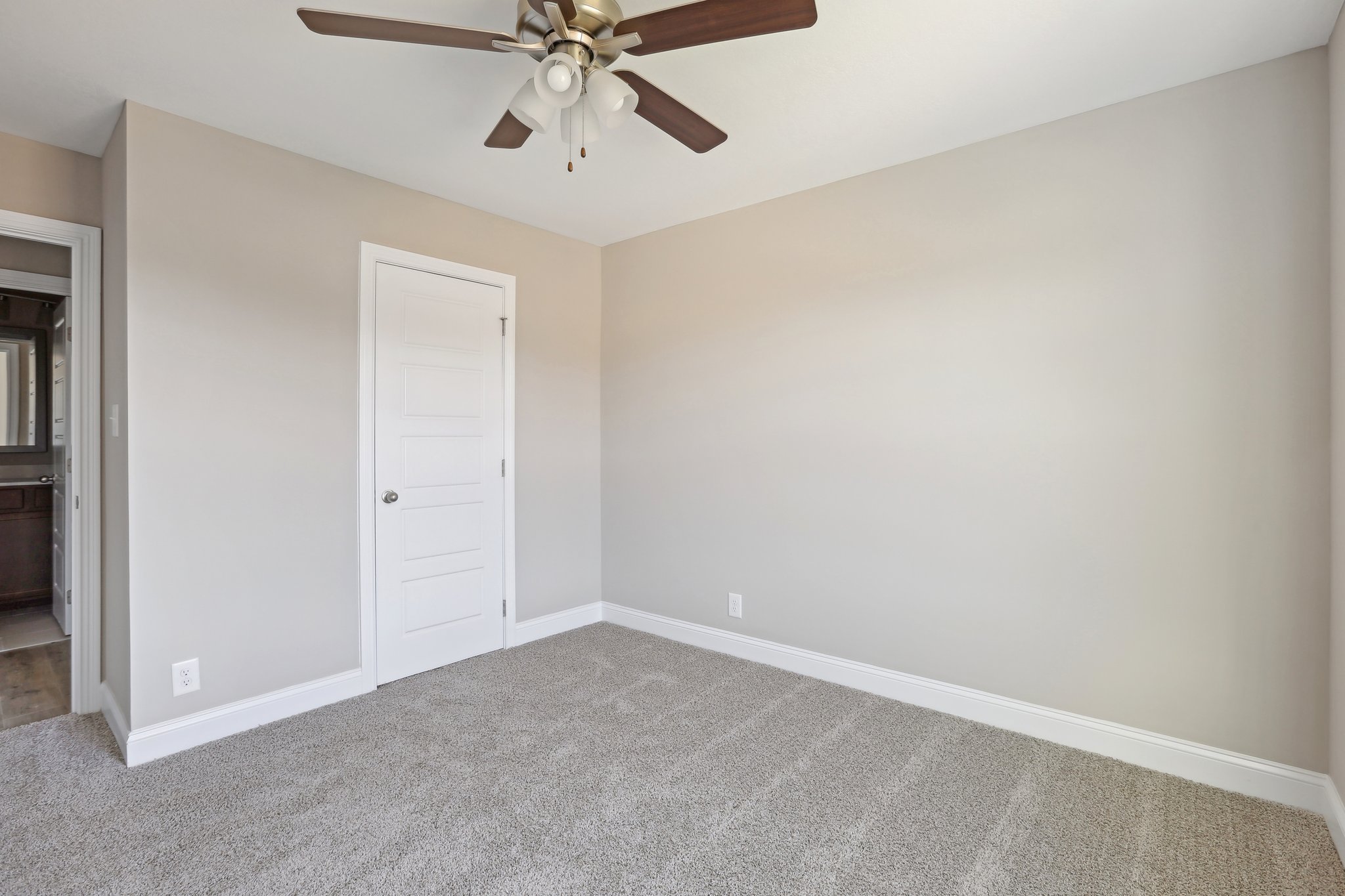 Carrillo Dr-2205-032.jpg