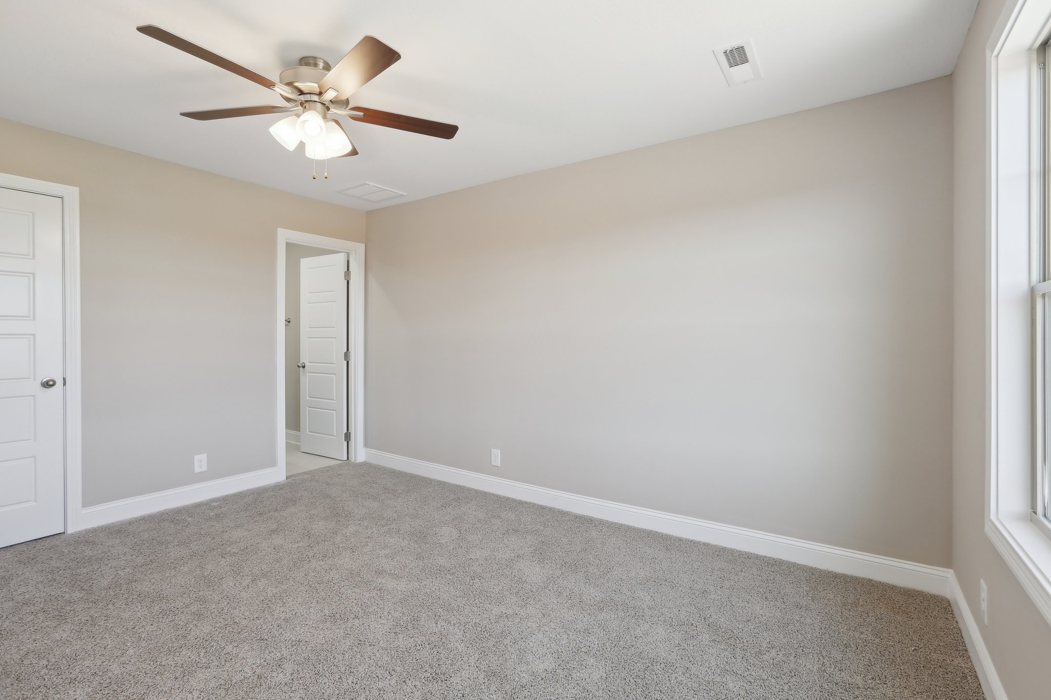 Carrillo Dr-2205-036.jpg