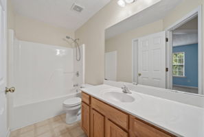  Photo 31