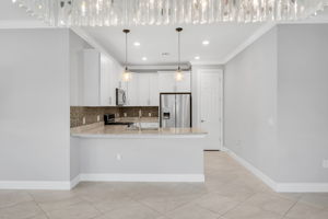 Breakfast Bar - Kitchen 2
