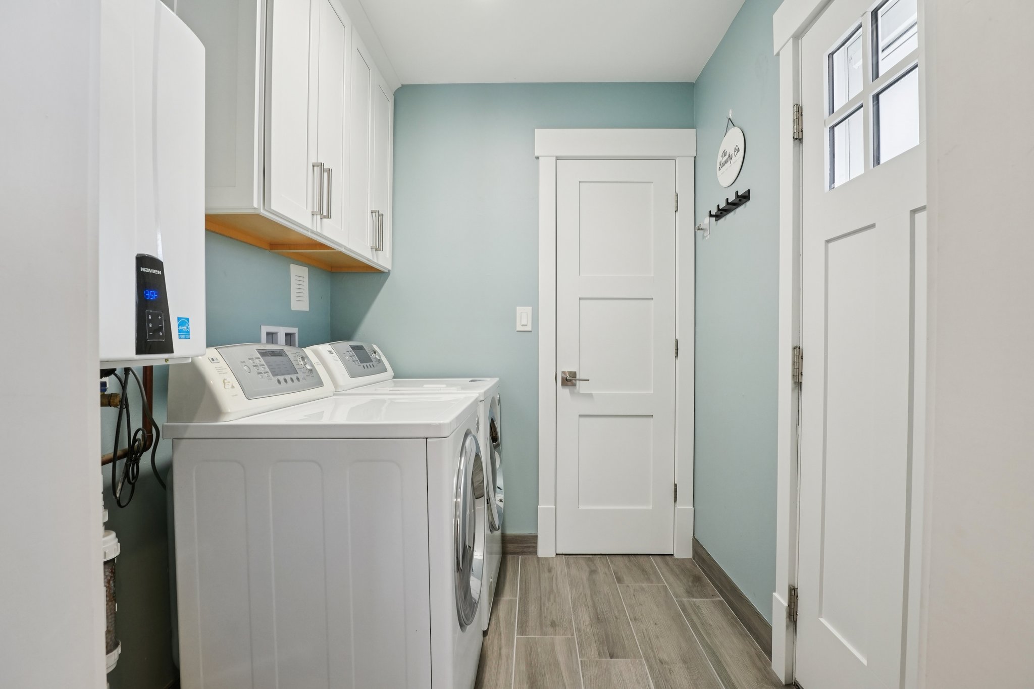 King St-S2201-017.jpg