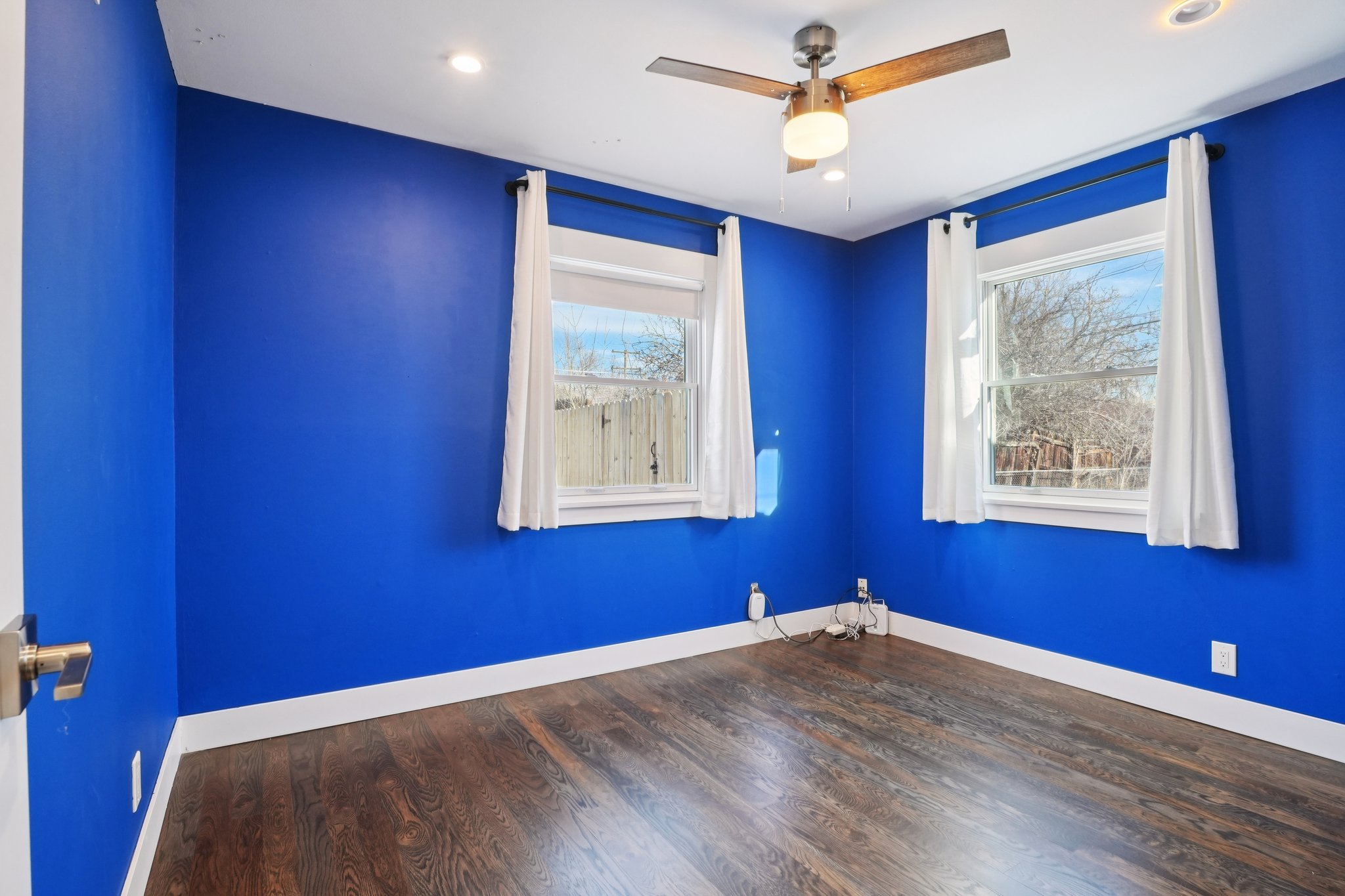 King St-S2201-019.jpg