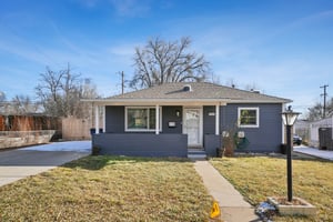 King St-S2201-001.jpg