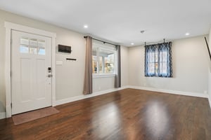 King St-S2201-006.jpg