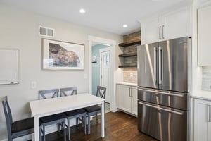 King St-S2201-011.jpg