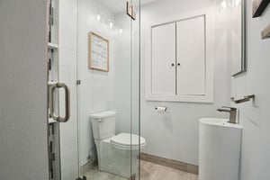 King St-S2201-022.jpg