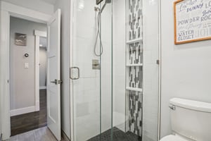 King St-S2201-023.jpg