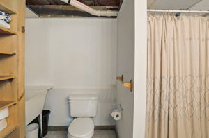  Photo 33