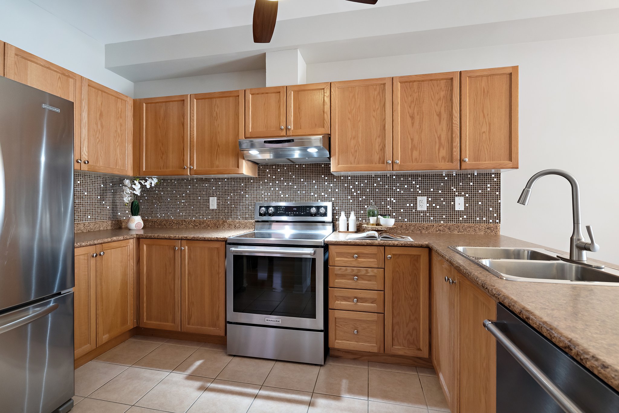 77 Clearfield Dr, Brampton, ON  L6P 3J4, CA Photo 18