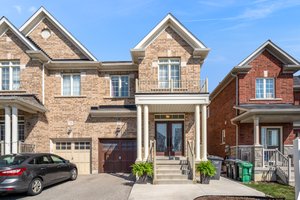 77 Clearfield Dr, Brampton, ON  L6P 3J4, CA Photo 0