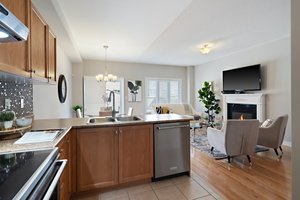 77 Clearfield Dr, Brampton, ON  L6P 3J4, CA Photo 18