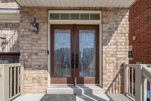 77 Clearfield Dr, Brampton, ON  L6P 3J4, CA Photo 1