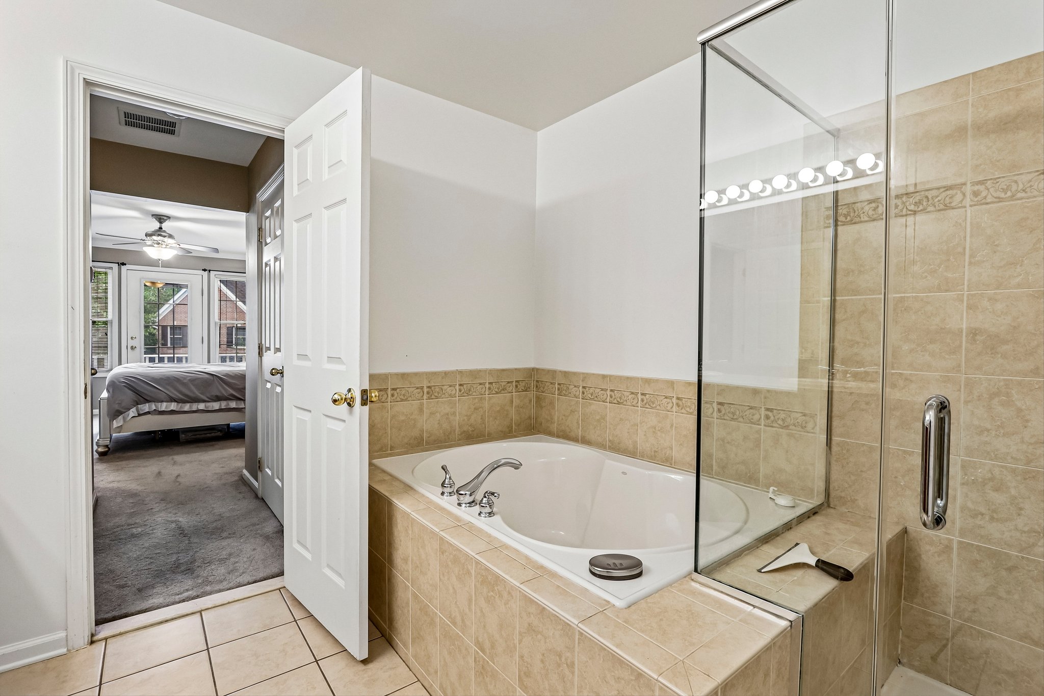 Deepwater Cir-S2909-032.jpg