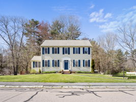 77 Deertrack Dr Taunton MA-41