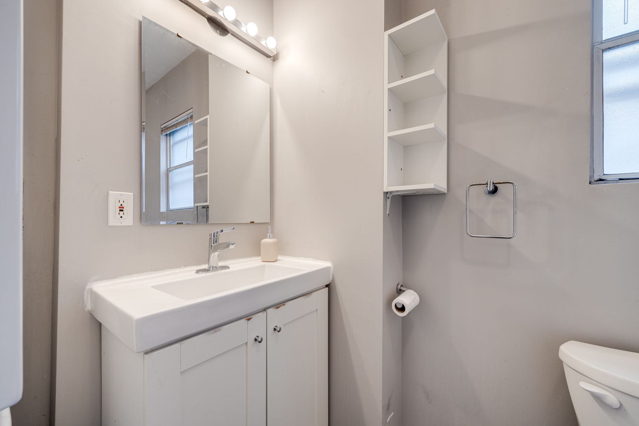 Toronto property showcase — delivered property photograph 18
