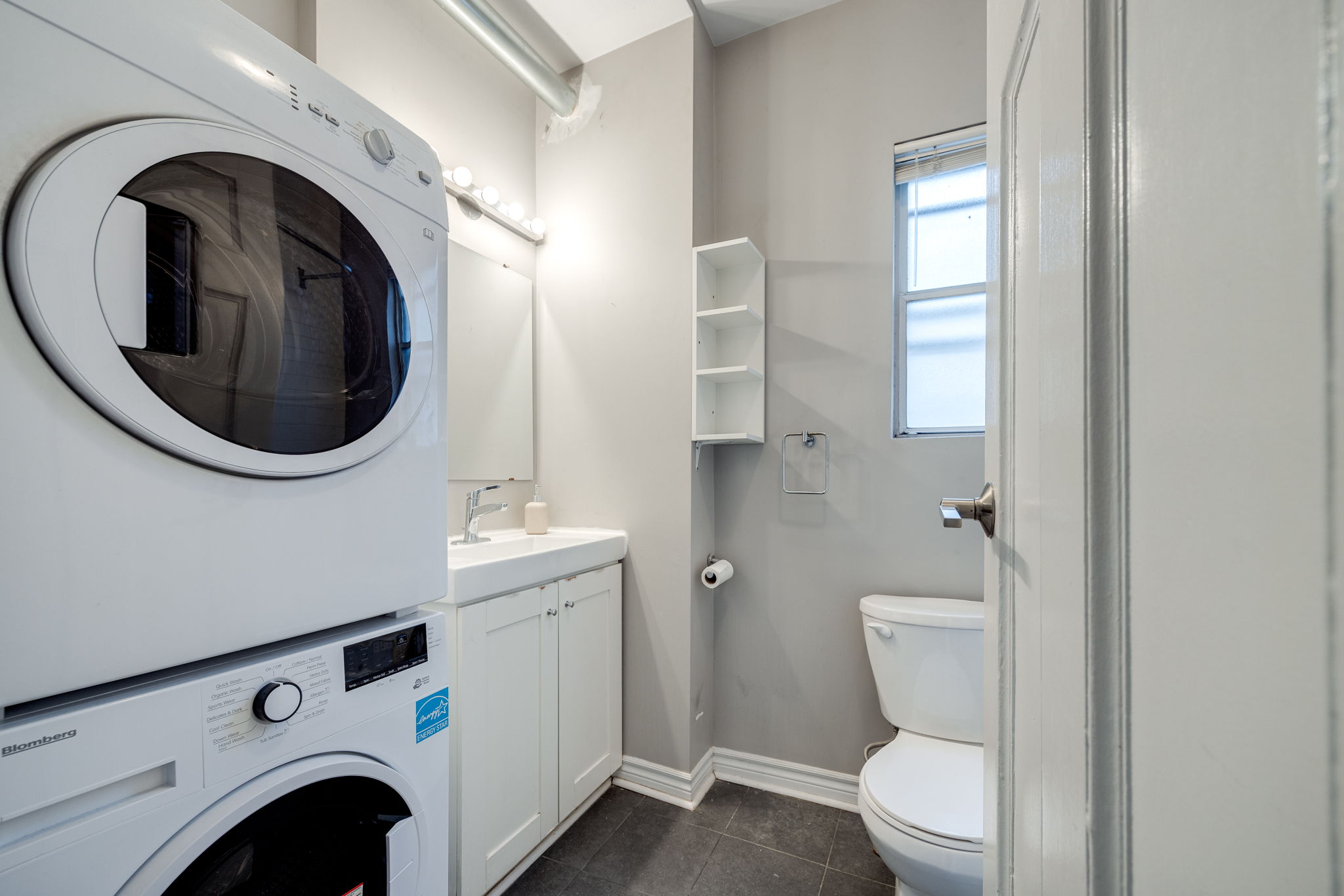 Toronto property showcase — delivered property photograph 17