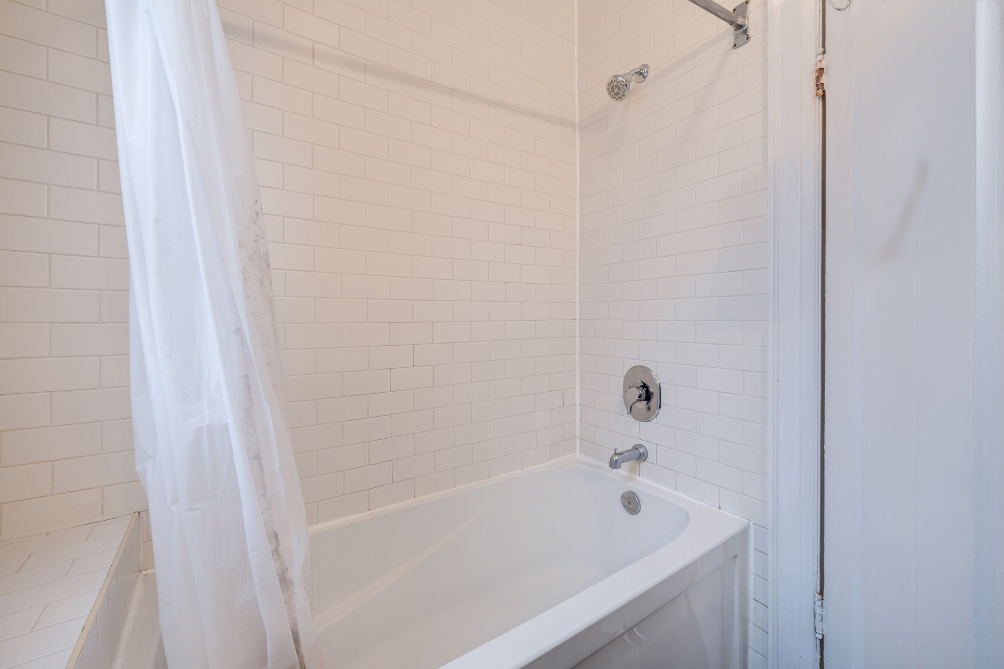Toronto property showcase — delivered property photograph 19