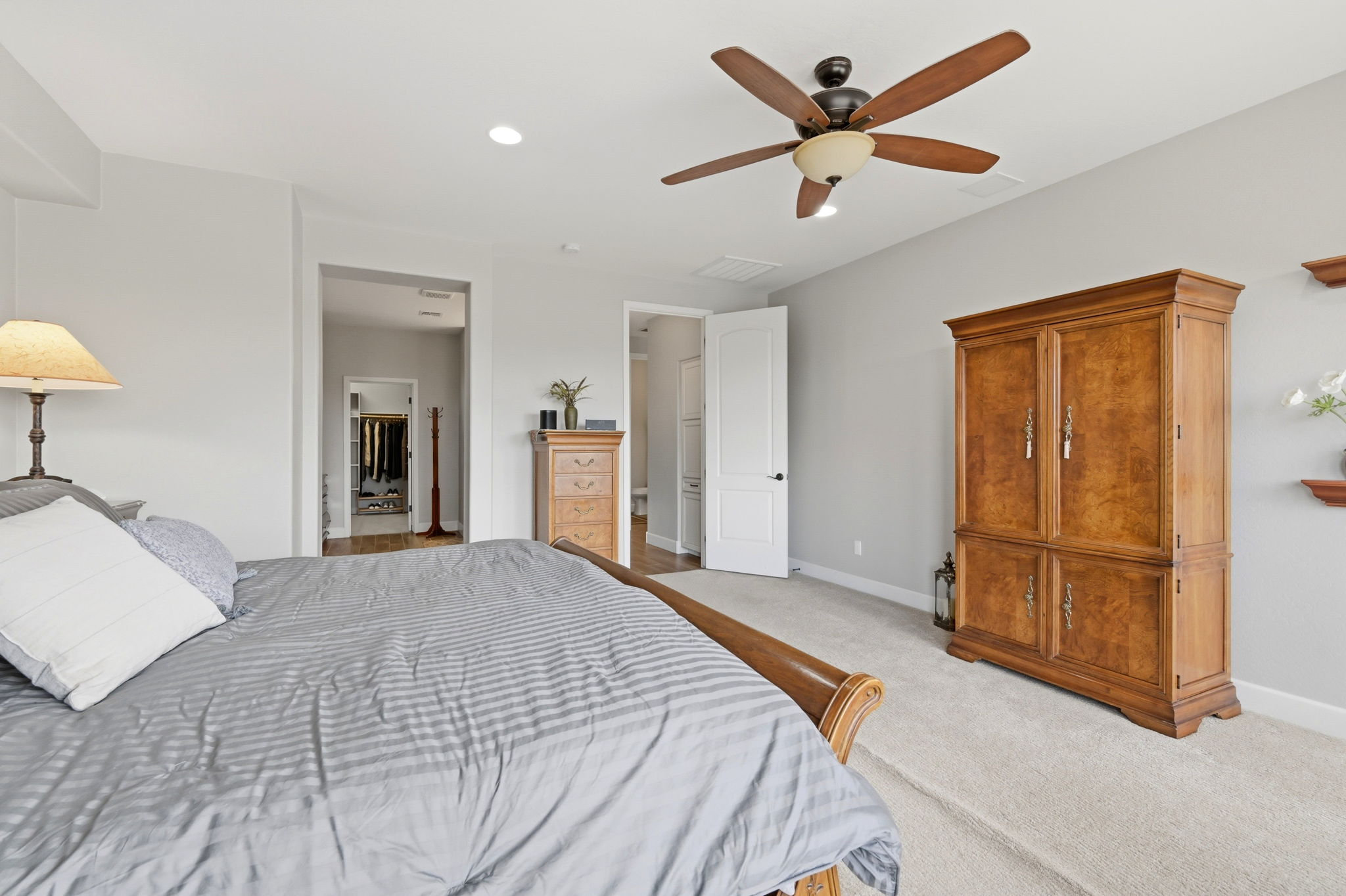 Primary Bedroom (2)