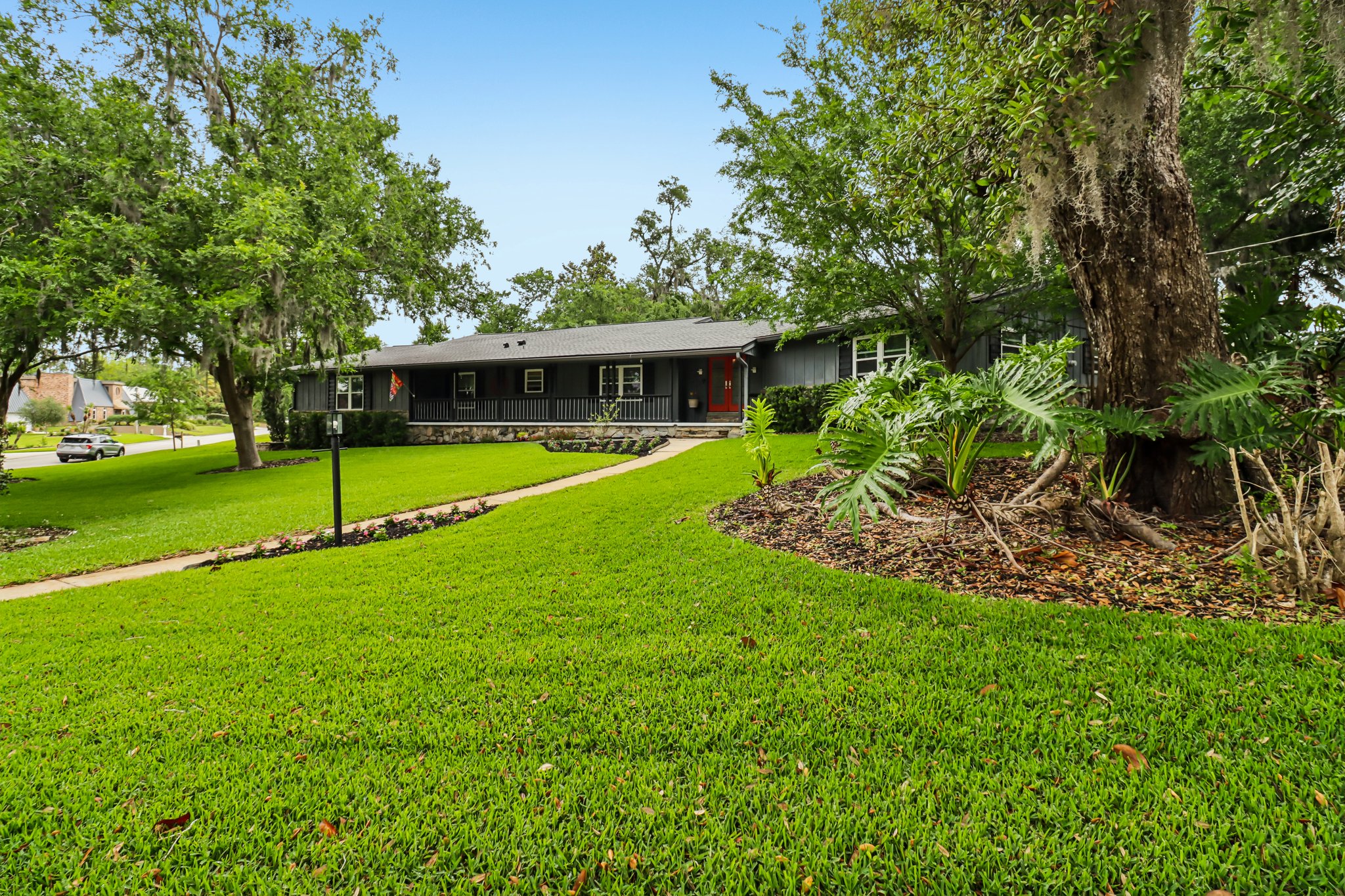 N Saint Andrews Dr-S2104-005.jpg