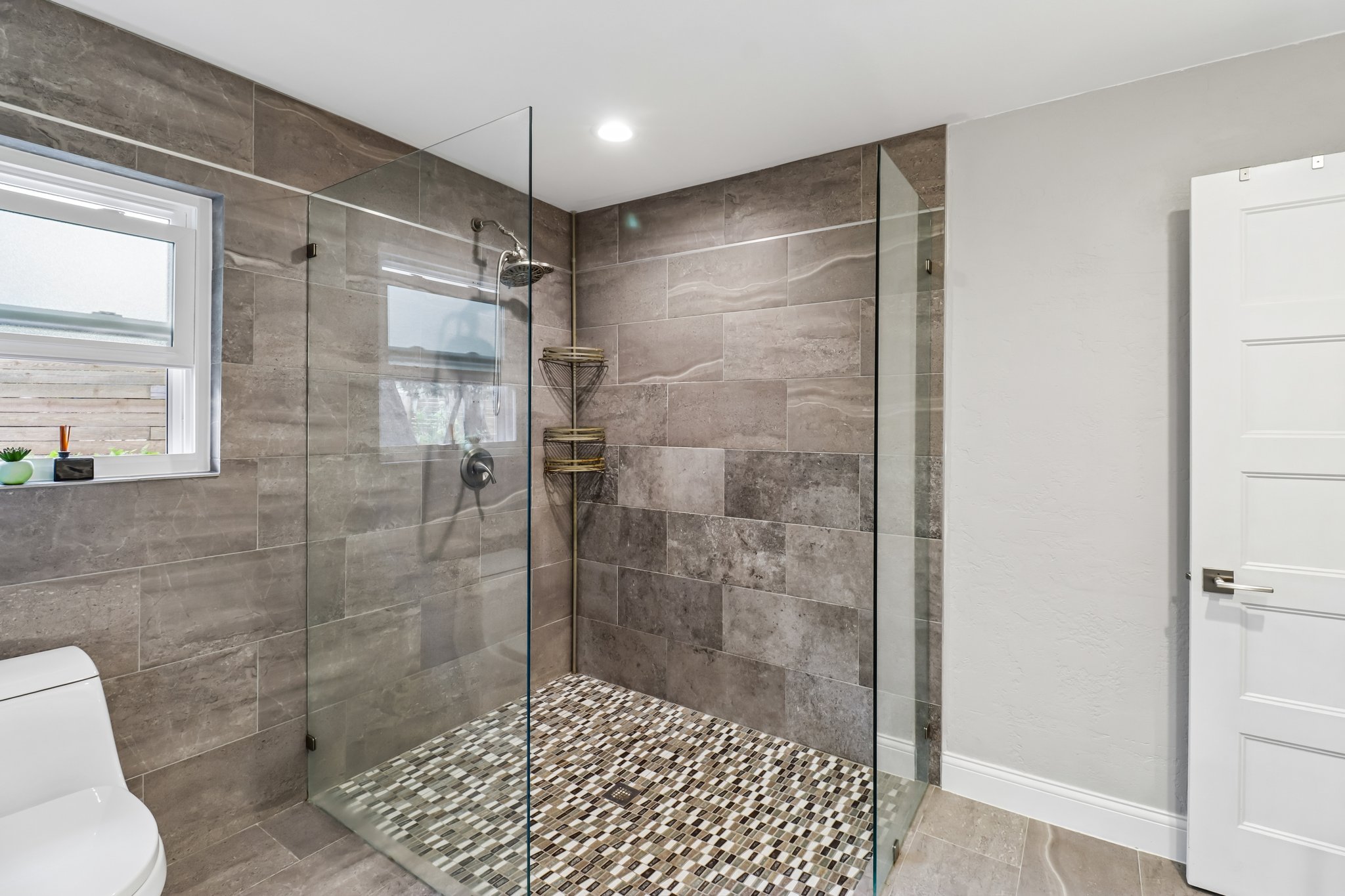 N Saint Andrews Dr-S2104-035.jpg