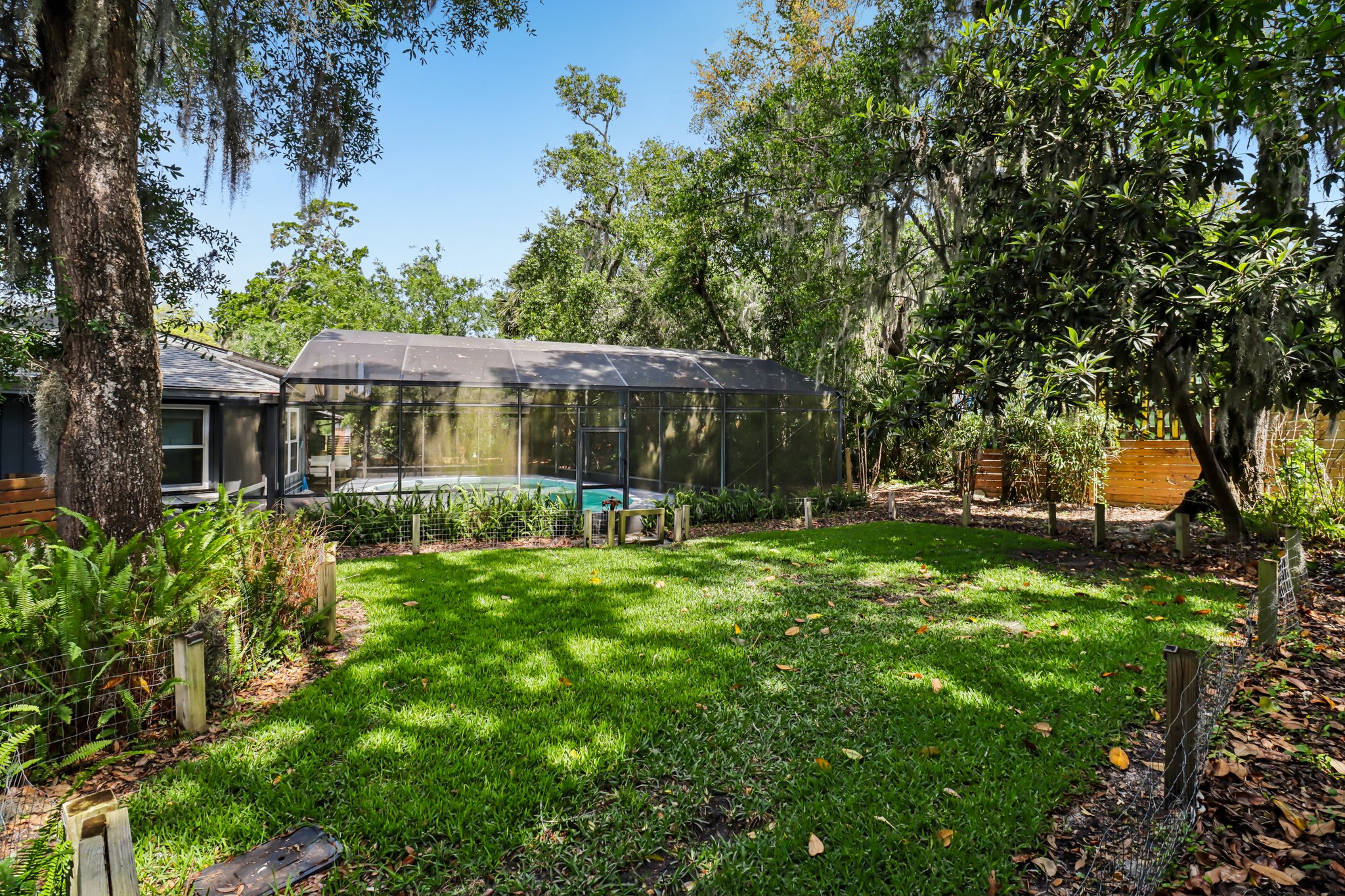 N Saint Andrews Dr-S2104-044.jpg