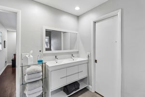 N Saint Andrews Dr-S2104-034.jpg