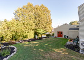  Photo 40