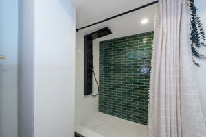  Photo 39