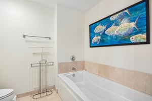 S Evergreen Ave 1204-S0408-016.jpg