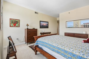 S Evergreen Ave 1204-S0408-019.jpg