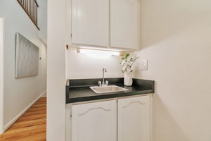 026_77 Shelley Ave  