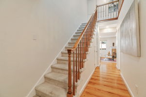 028_77 Shelley Ave  