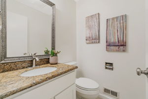 038_77 Shelley Ave  