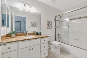 039_77 Shelley Ave  