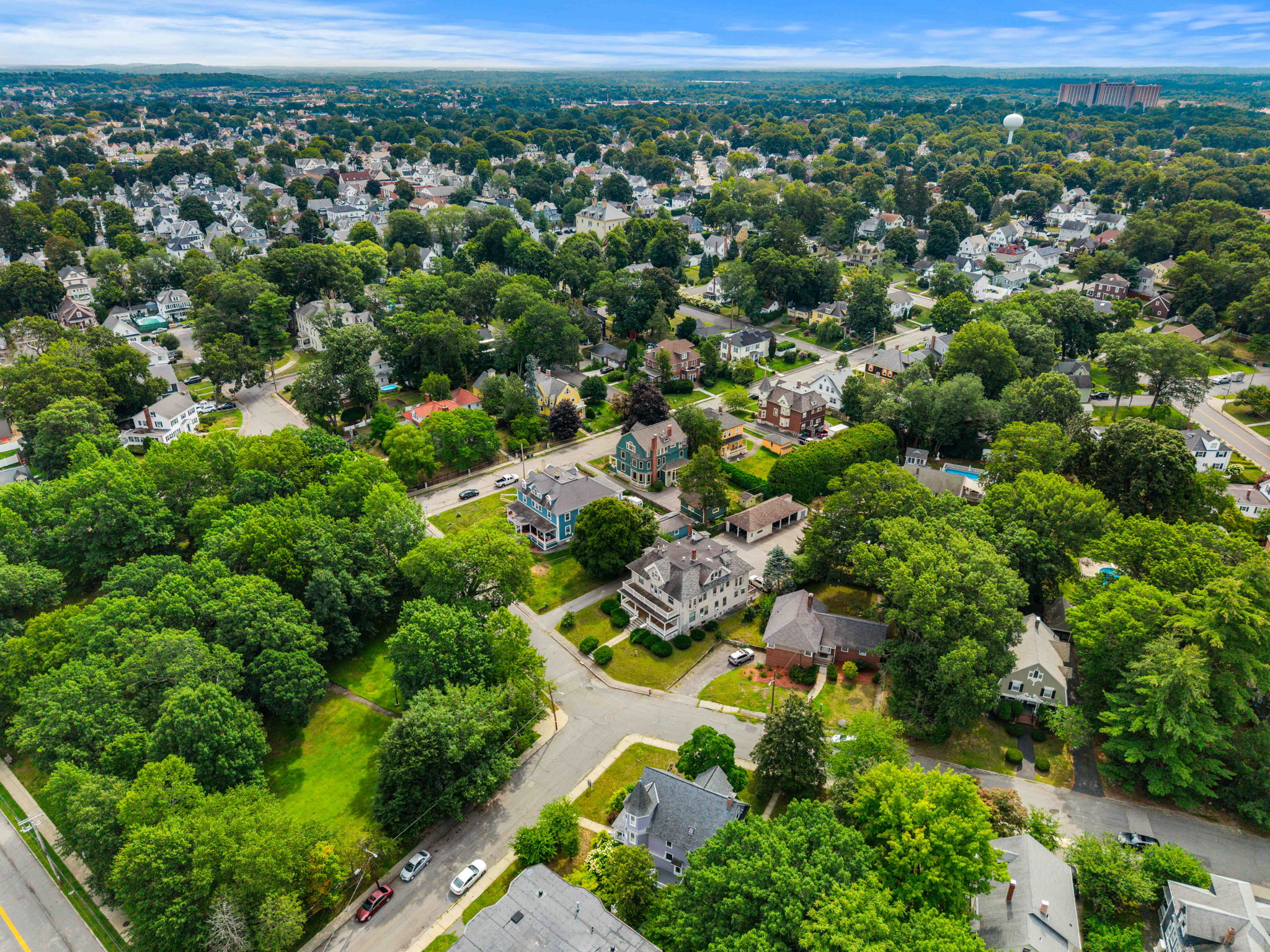 77 Tyler Park, Lowell, MA 01851, USA Photo 3