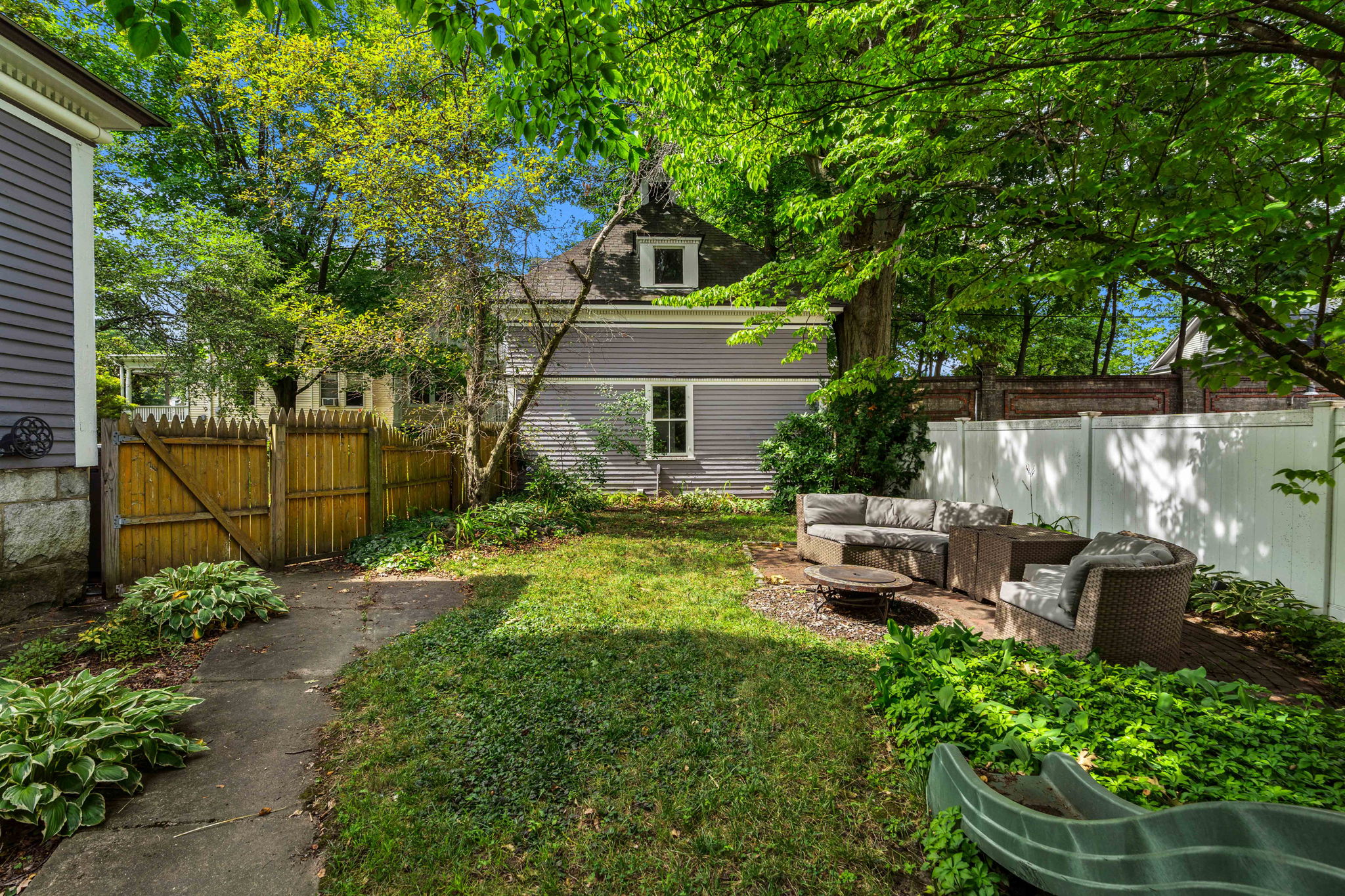 77 Tyler Park, Lowell, MA 01851, USA Photo 49
