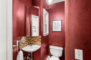 77 Tyler Park, Lowell, MA 01851, USA Photo 19