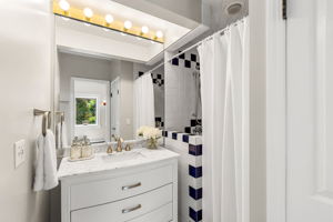 77 Tyler Park, Lowell, MA 01851, USA Photo 24
