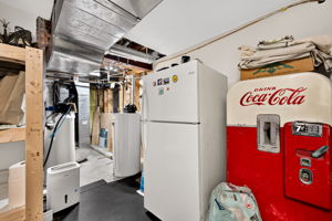  Photo 49